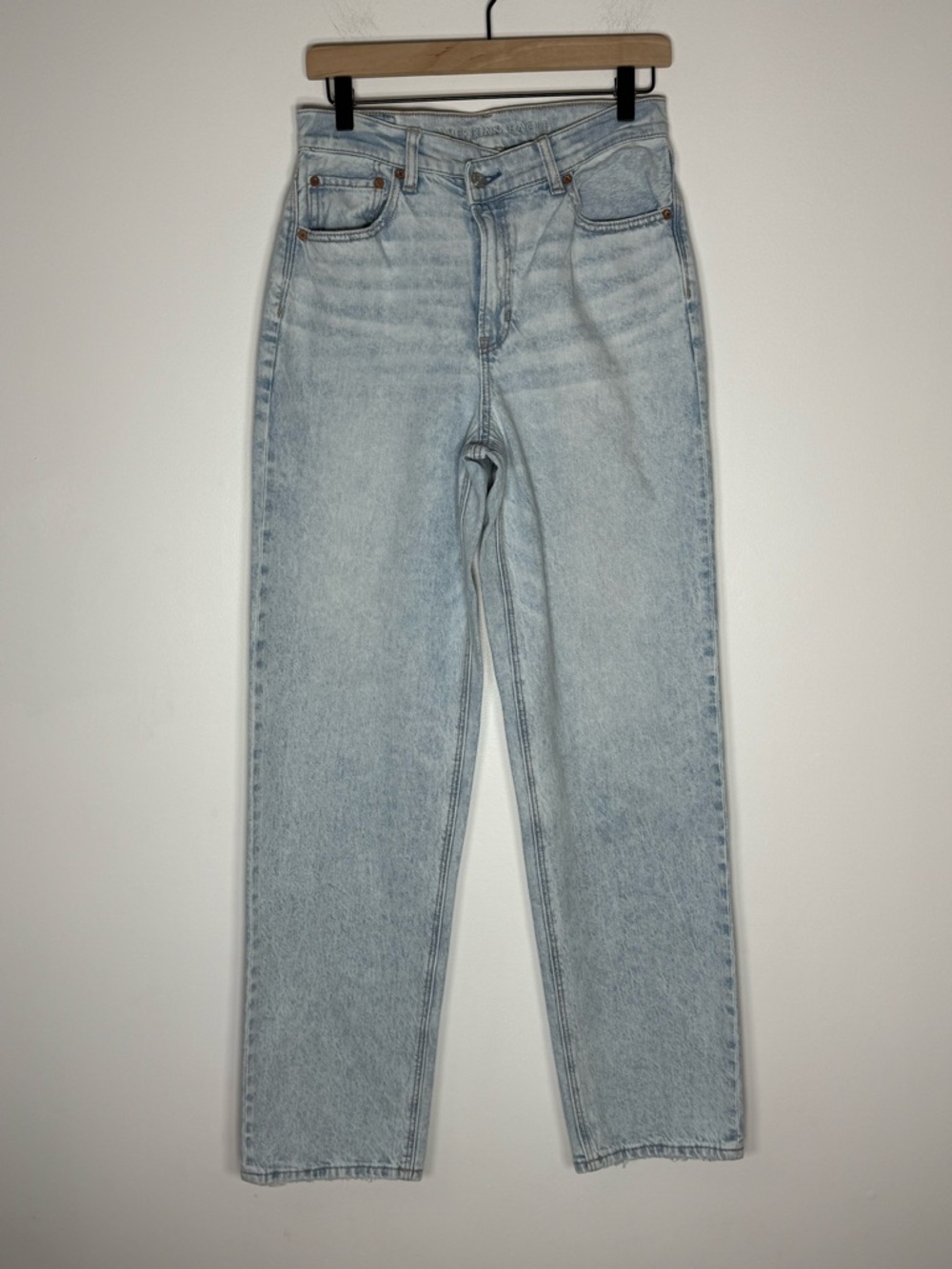 American Eagle‎ Outfitters Light Blue High-Rise Straight Jeans